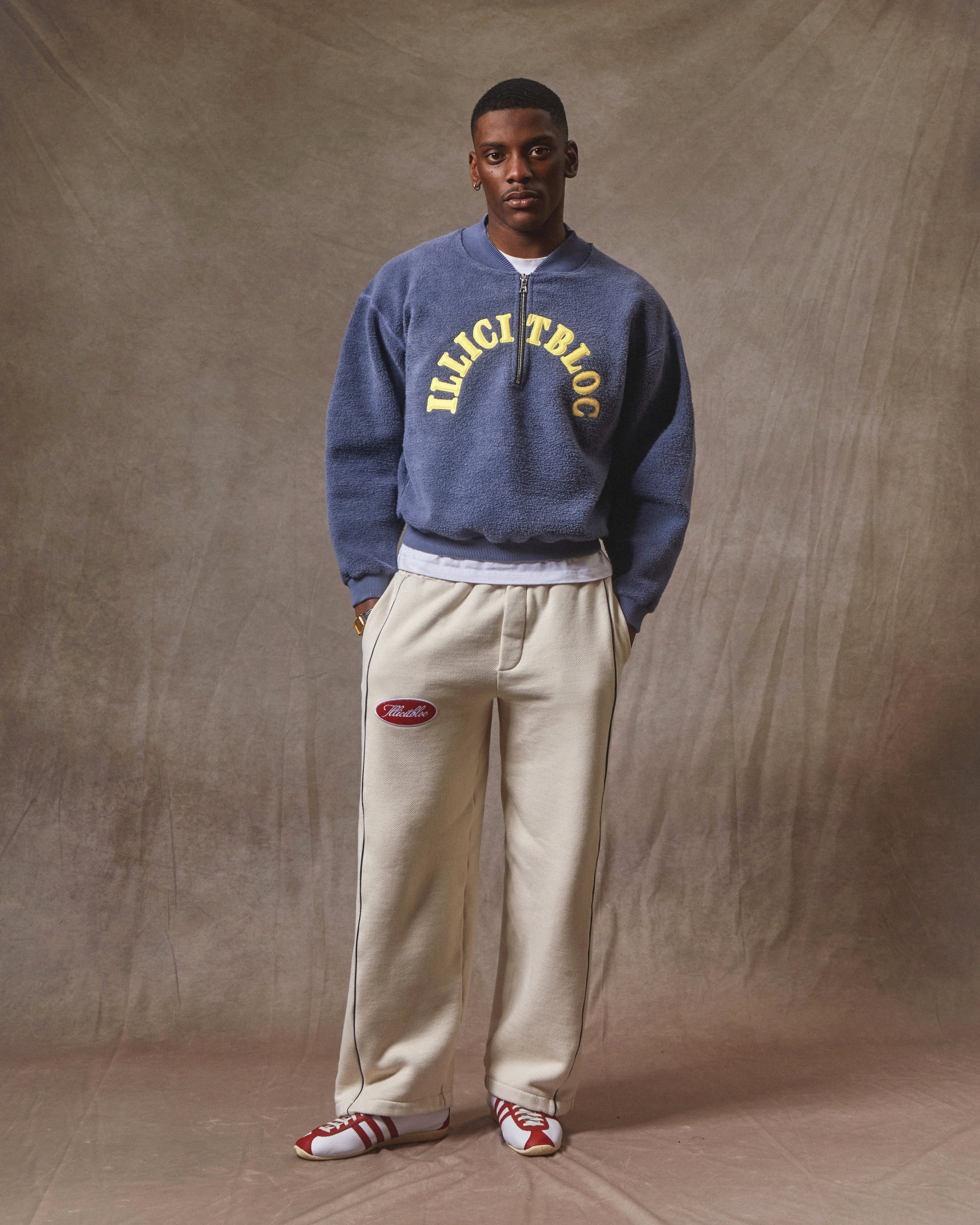 Reverse Spellout 1/4 Zip - Washed Navy