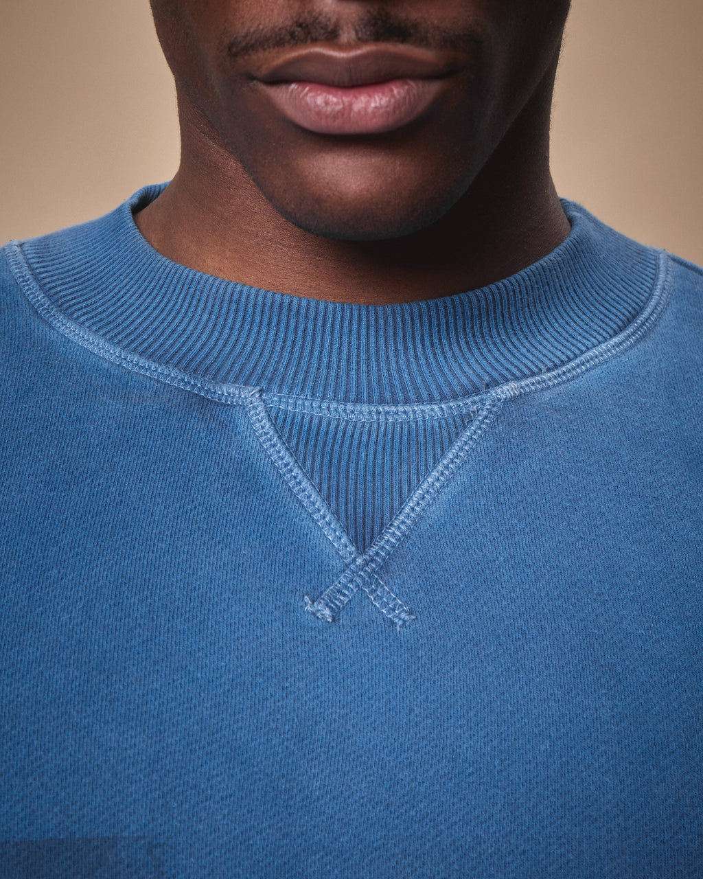 LEATHERS IRONWEAVE™ FADED POCKET SWEATSHIRT - CHORE BLUE