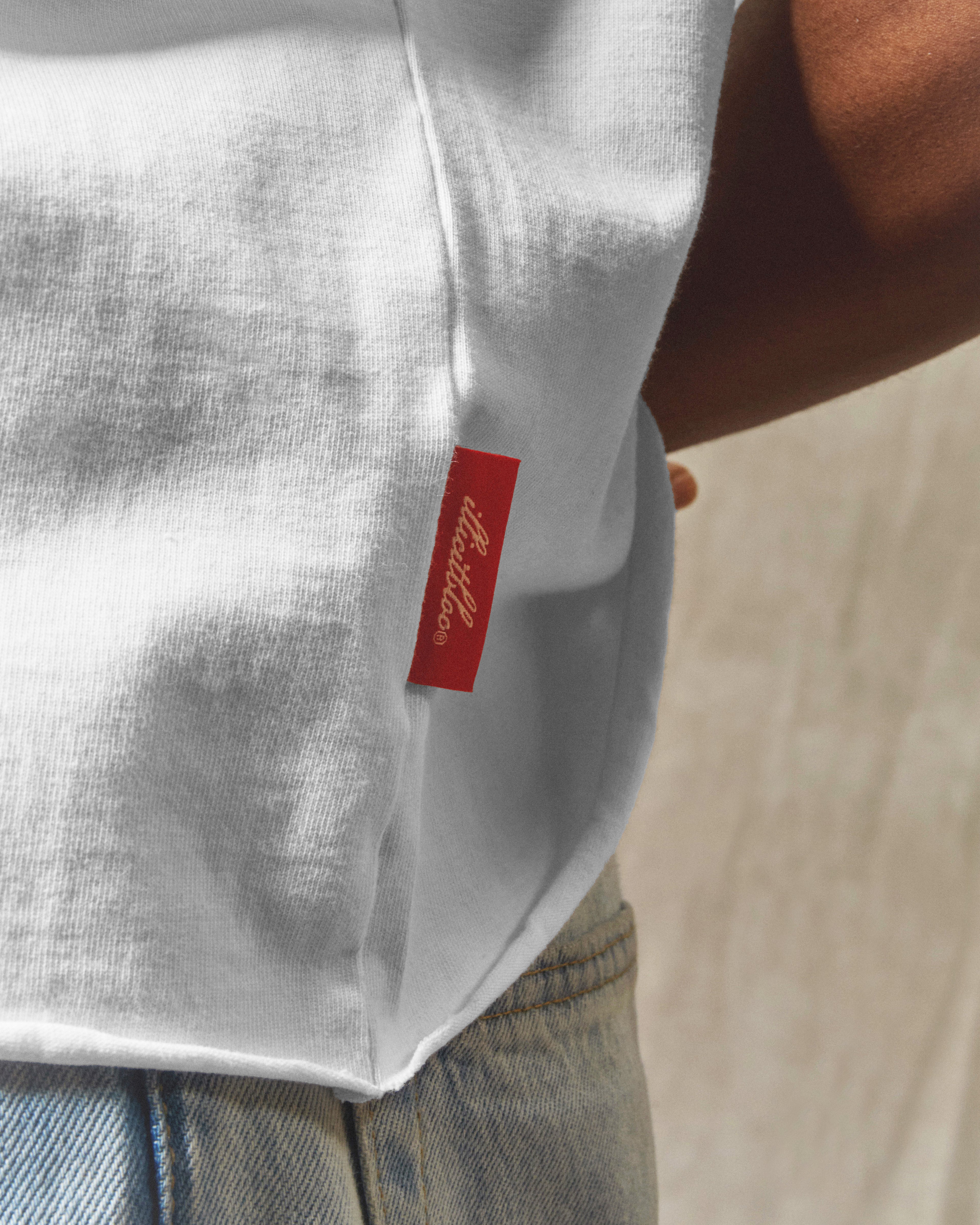 Mag Raw Hem T-shirt - White