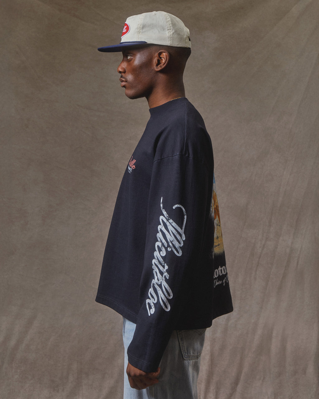 Bull Mascot Long Sleeve T-shirt - Vintage Black