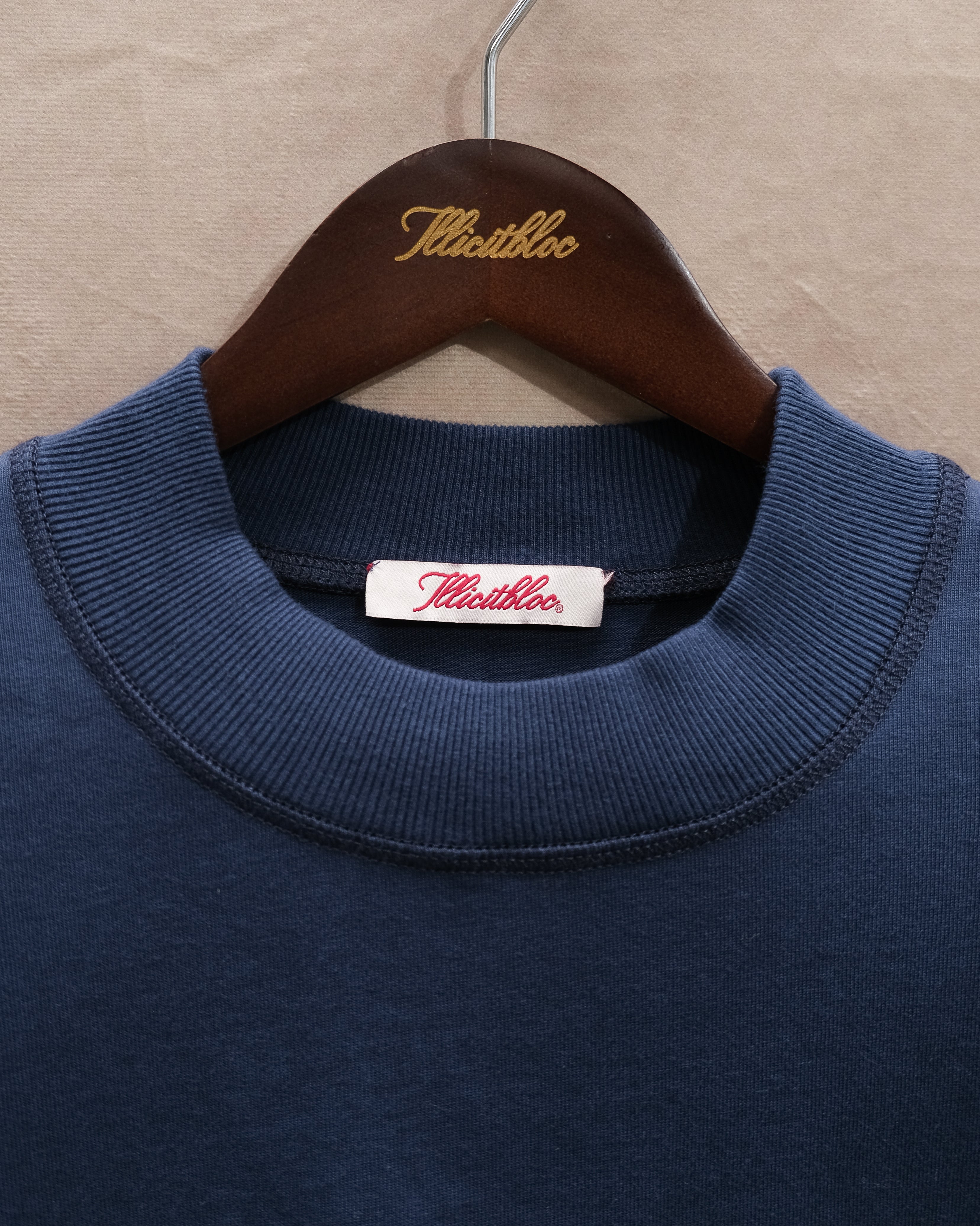 Oil Can Raw Hem T-shirt - Navy