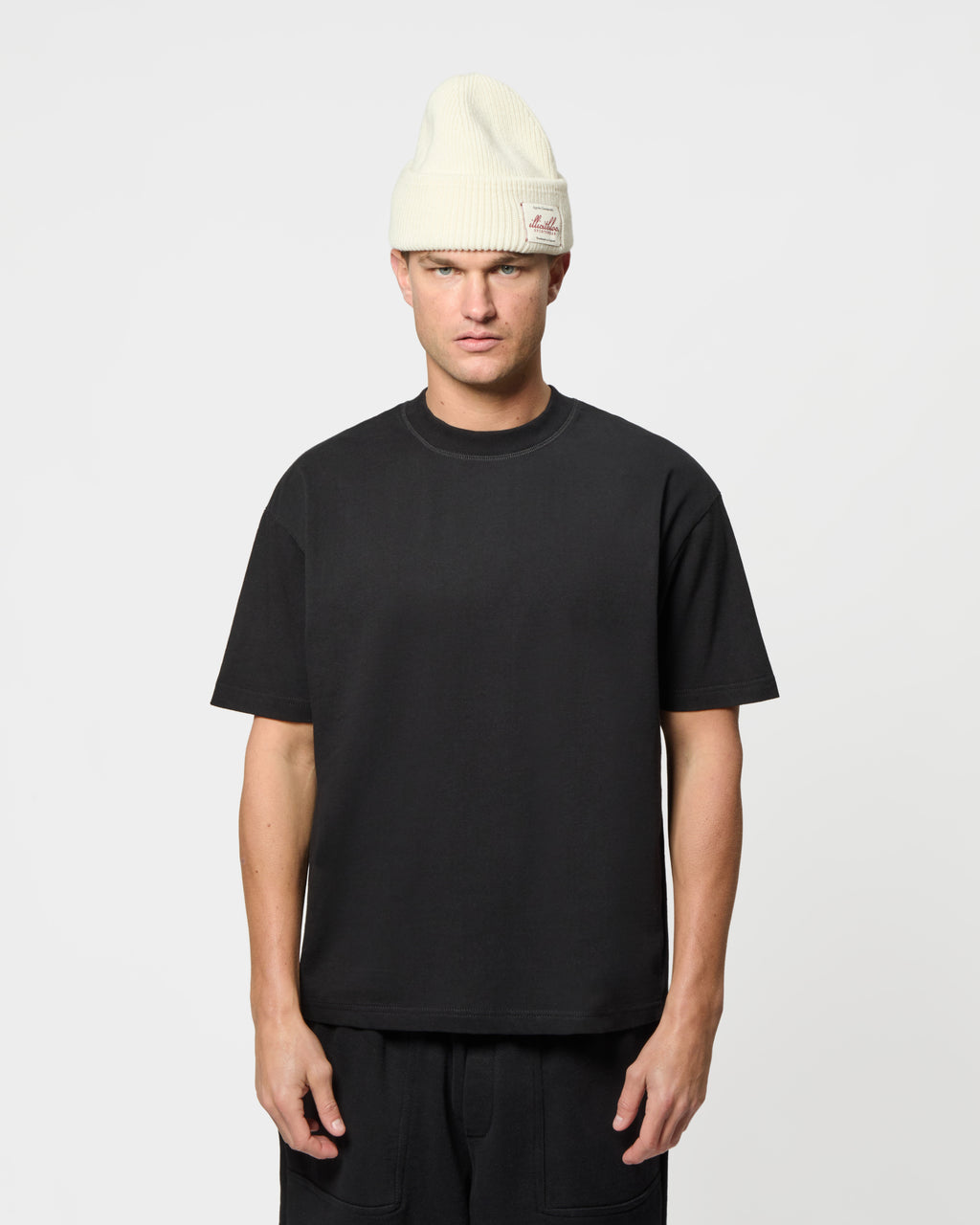 10oz Fitted T-shirt - Black
