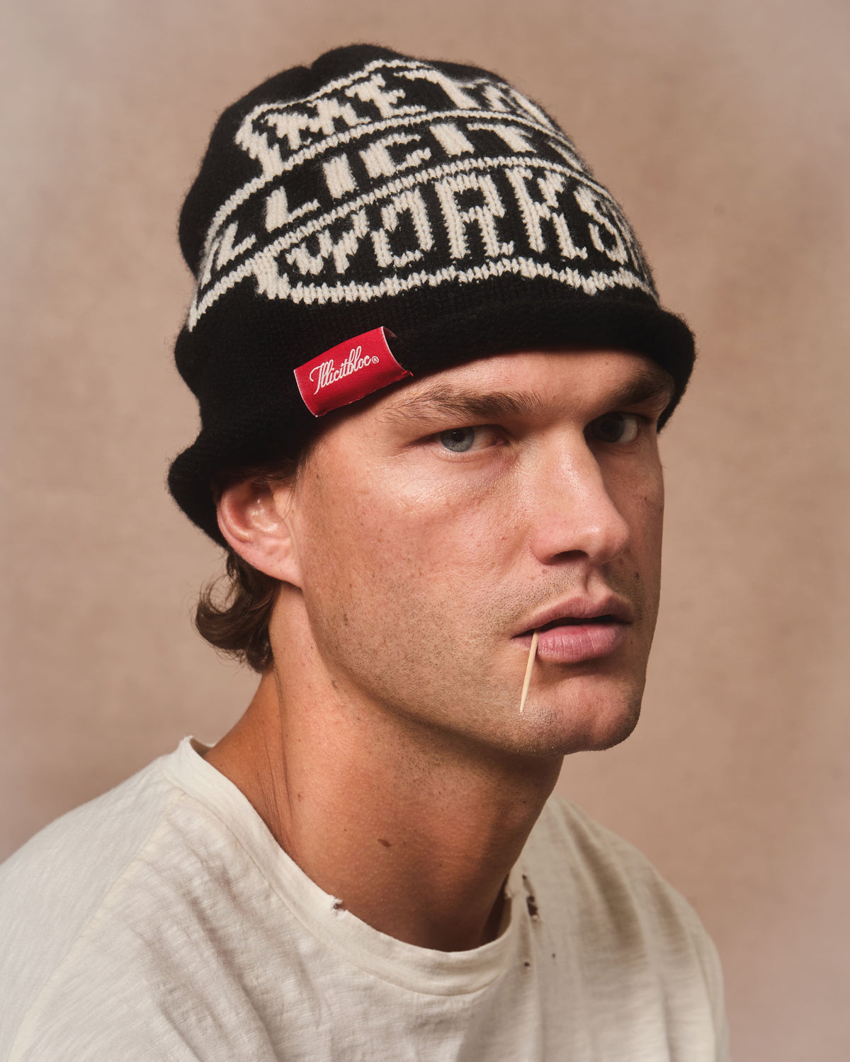 WORKSHOP ROLL BEANIE - BLACK