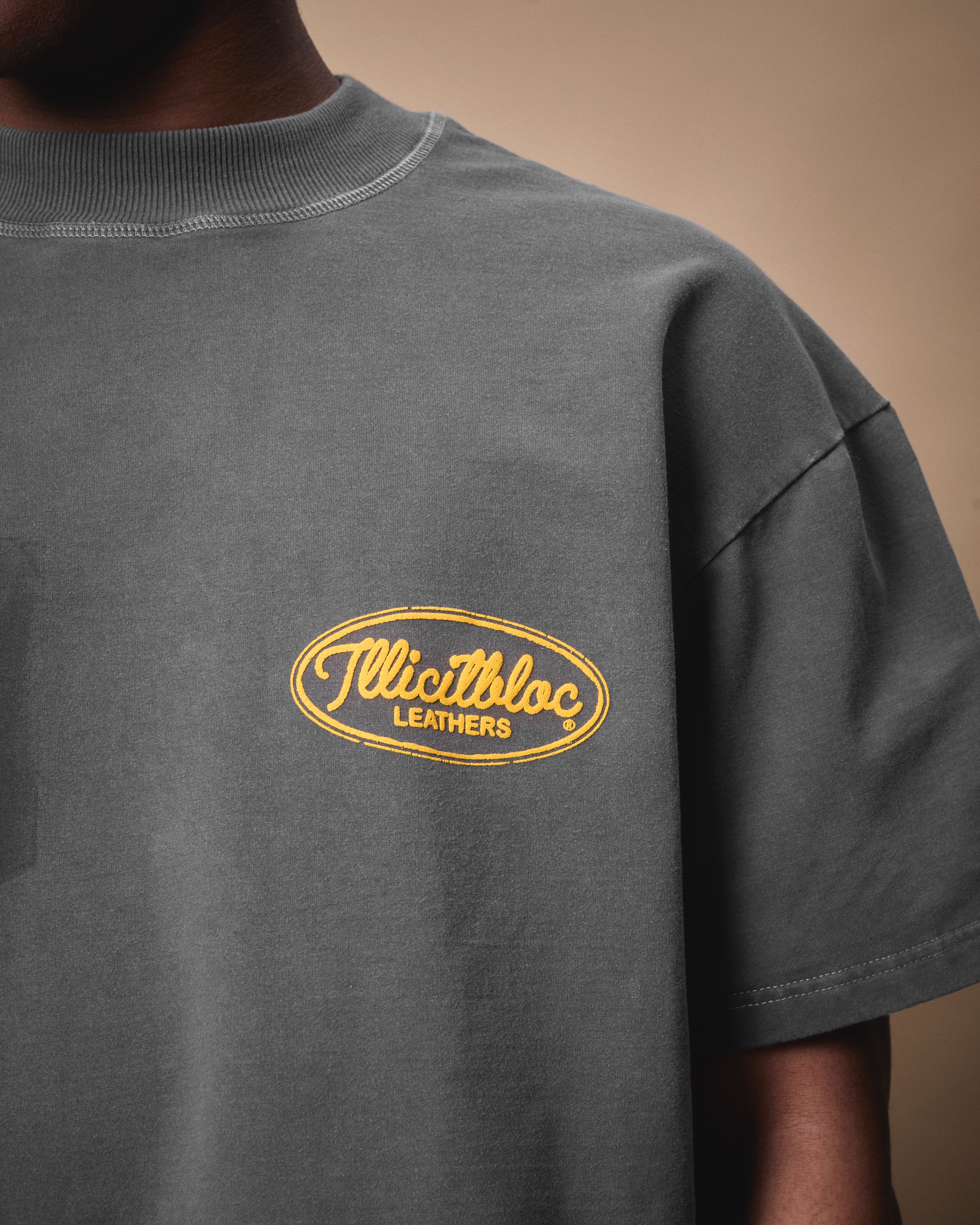 LEATHERS CLOUDWEAVE™ FADED POCKET T-SHIRT - CHARCOAL