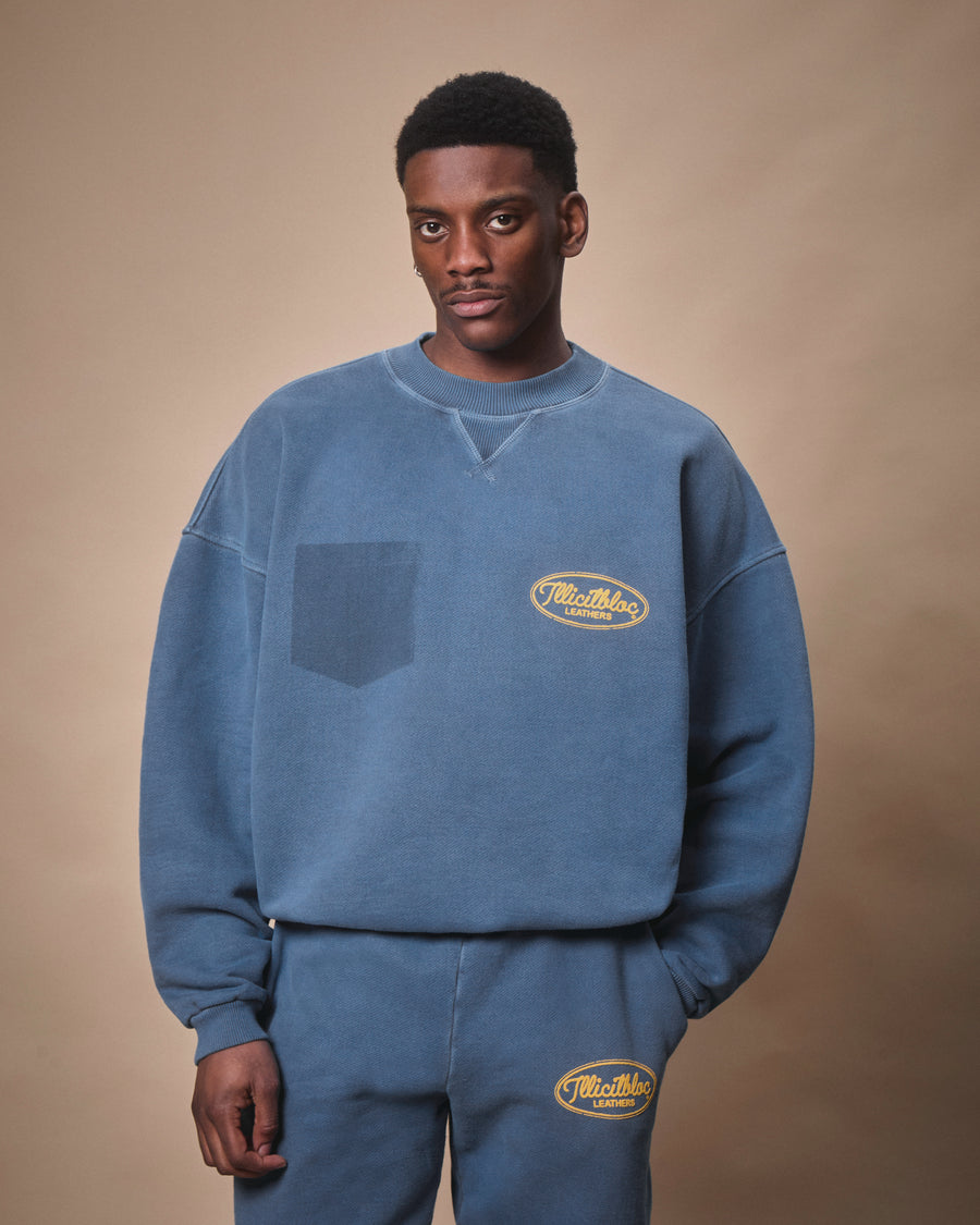 LEATHERS IRONWEAVE™ FADED POCKET SWEATSHIRT - CHORE BLUE