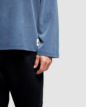Load image into Gallery viewer, APRÈS LONG SLEEVE T-SHIRT - WASHED NAVY
