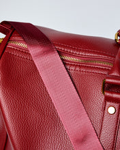 Load image into Gallery viewer, RESORT DUFFLE BAG - WINE
