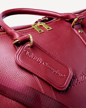 Load image into Gallery viewer, RESORT DUFFLE BAG - WINE
