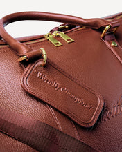 Load image into Gallery viewer, RESORT DUFFLE BAG - NUT BROWN

