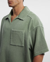 Load image into Gallery viewer, SHORT SLEEVE DRILL TOP - WASHED OLIVE
