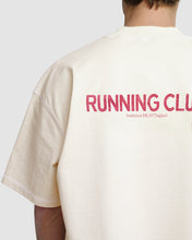 Load image into Gallery viewer, RUNNING CLUB T-SHIRT - OYSTER
