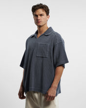 Load image into Gallery viewer, SHORT SLEEVE DRILL TOP - WASHED NAVY
