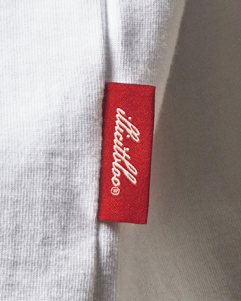 BASS HOUND T-SHIRT - WHITE