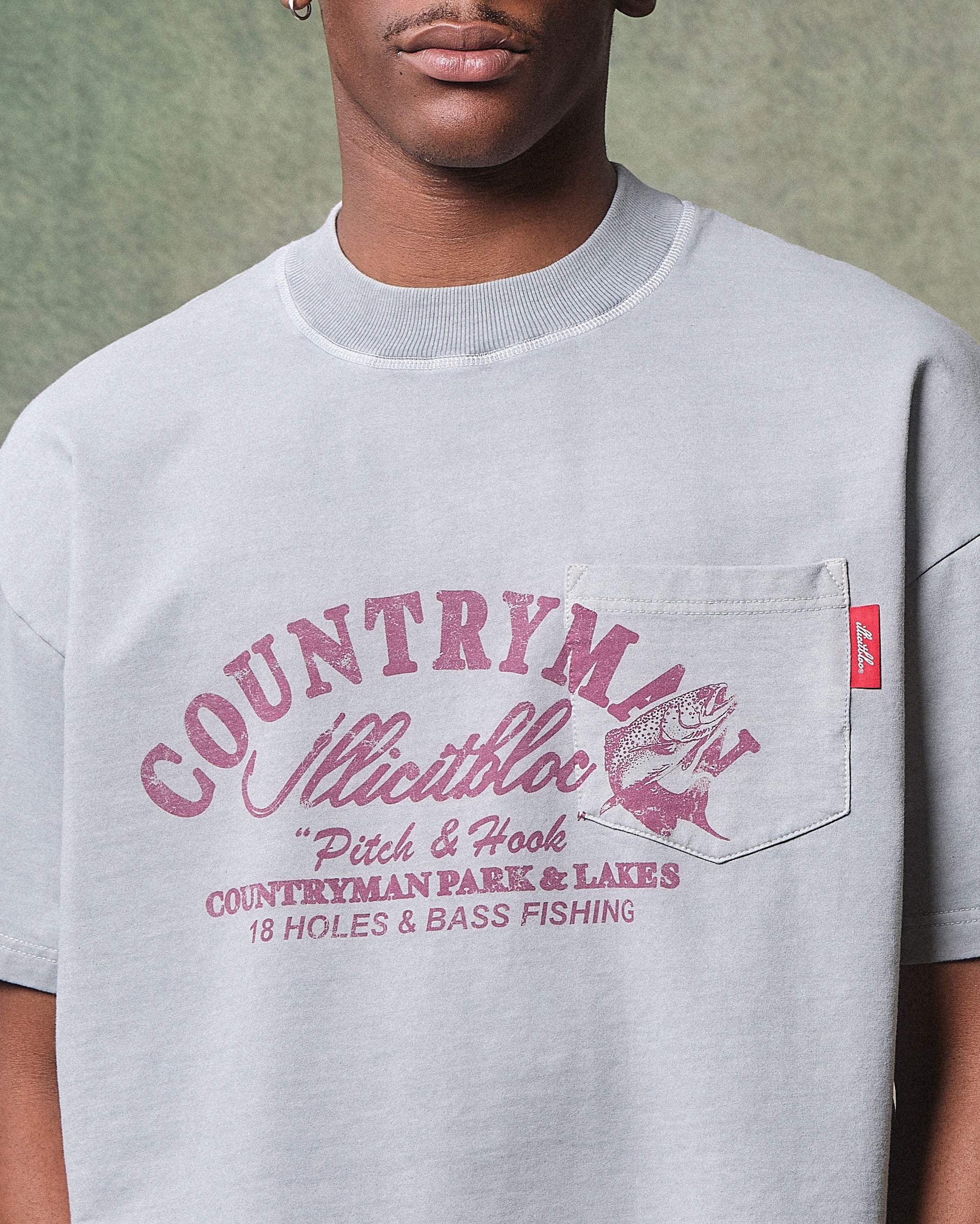 PITCH & HOOK POCKET T-SHIRT - POWDER GREY