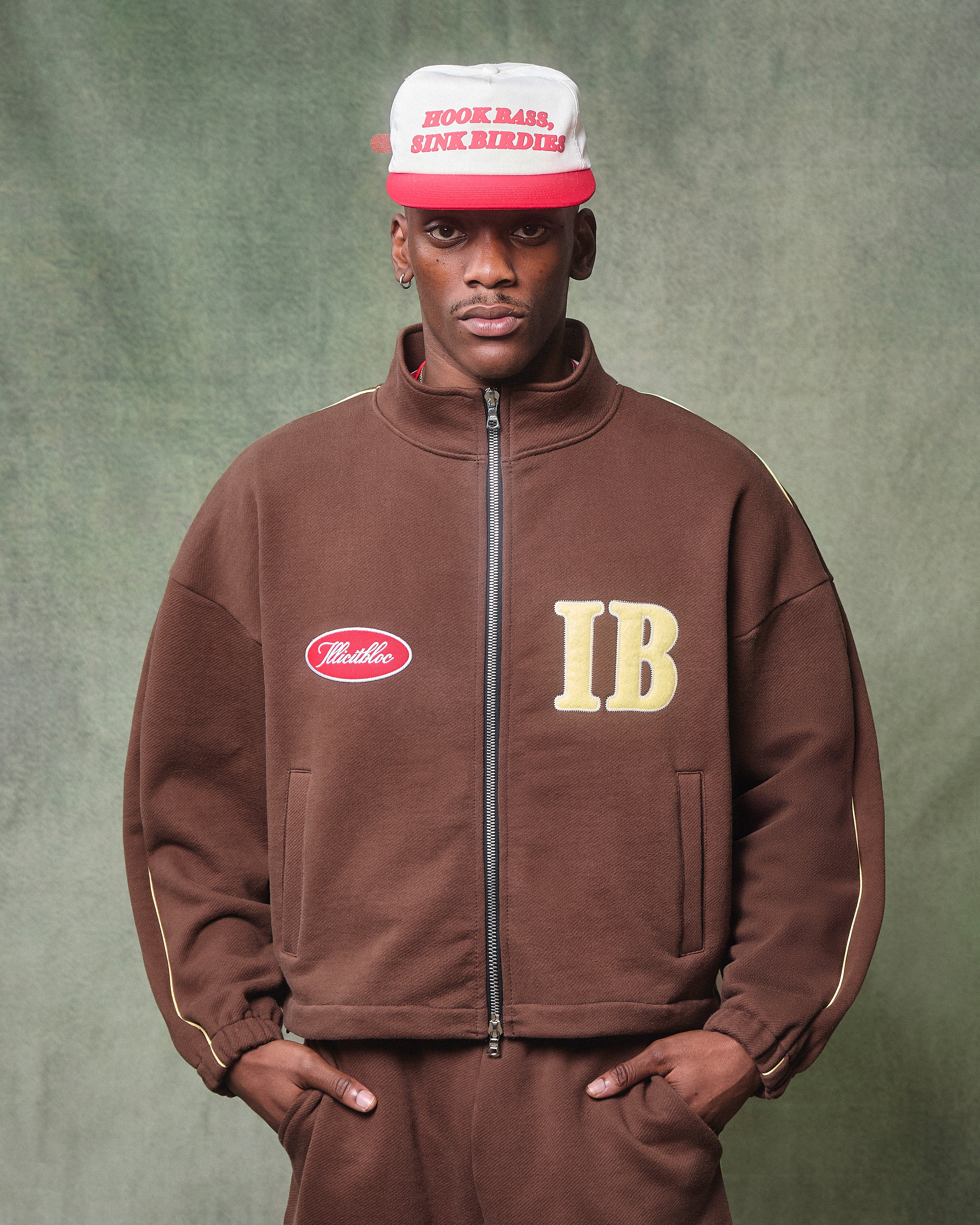 SPELLOUT TRACK JACKET - HICKORY – Illicitbloc