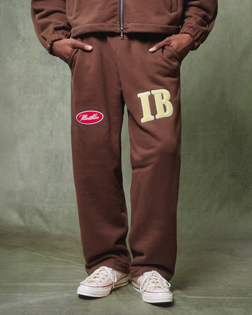 SPELLOUT SWEATPANTS - HICKORY