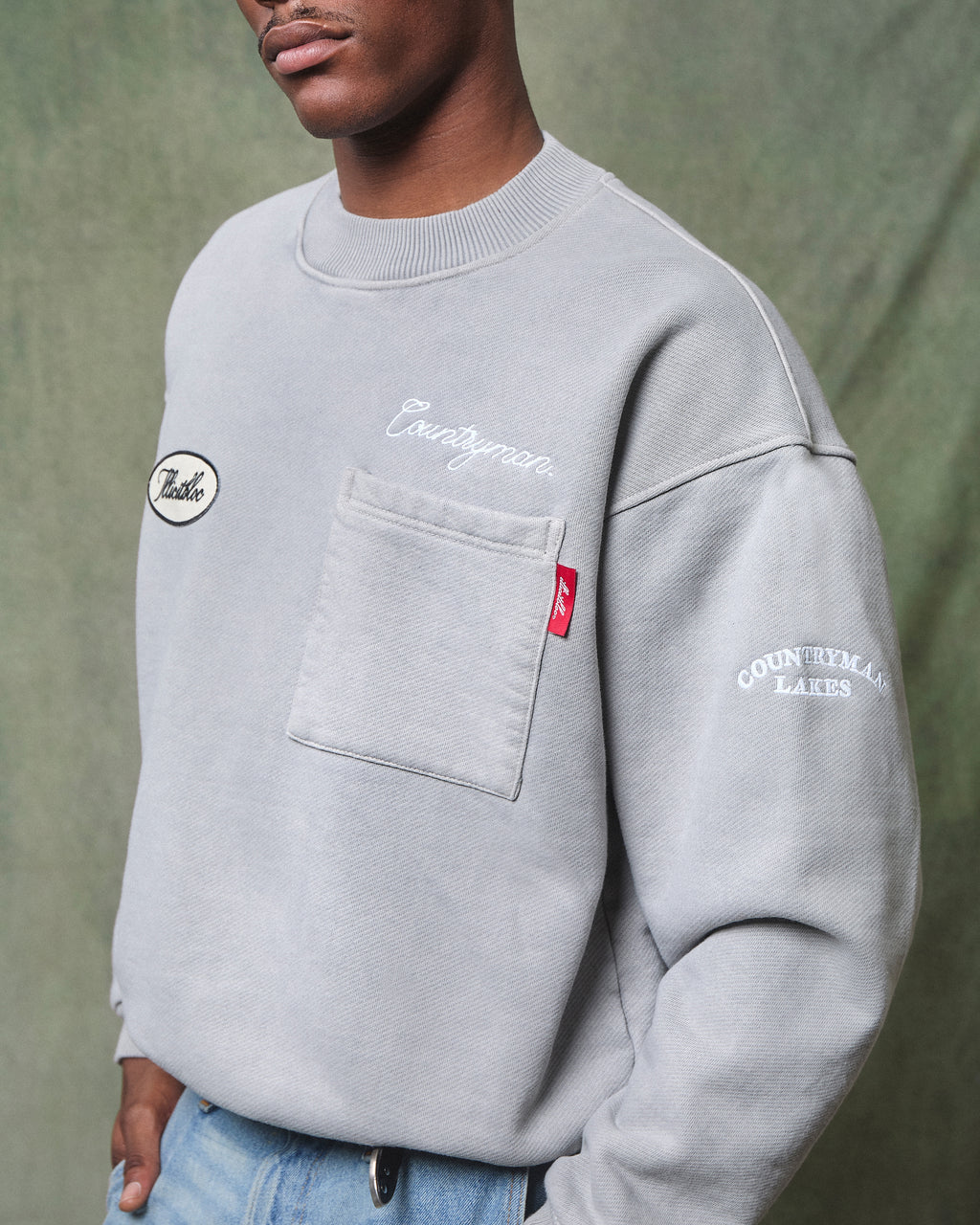 CLUBHOUSE POCKET SWEATSHIRT - POWDER GREY